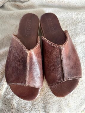 New Bed Stu Fairlee II Brown Leather Slide Sandals for Women